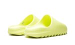 Adidas Yeezy Slide "Green Glow" Verde - HQ6447 - Imagem 5