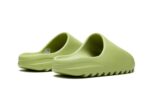 Adidas Yeezy Slide "Resin" Verde - FZ5904 - Imagem 3