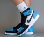 Tênis Air Jordan 1 High "UNC Toe" Azul - DZ5485-400 - Imagem 7