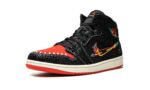Tênis Air Jordan 1 Mid "Siempre Familia" - DN4904-001 - Imagem 4