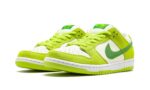 Tênis Nike Dunk Low SB "Green Apple" Verde - DM0807-300 - Imagem 2