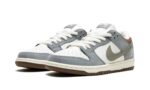 Tênis Nike Dunk Low SB x Yuto Horigome Cinza - FQ1180-001 - Imagem 2